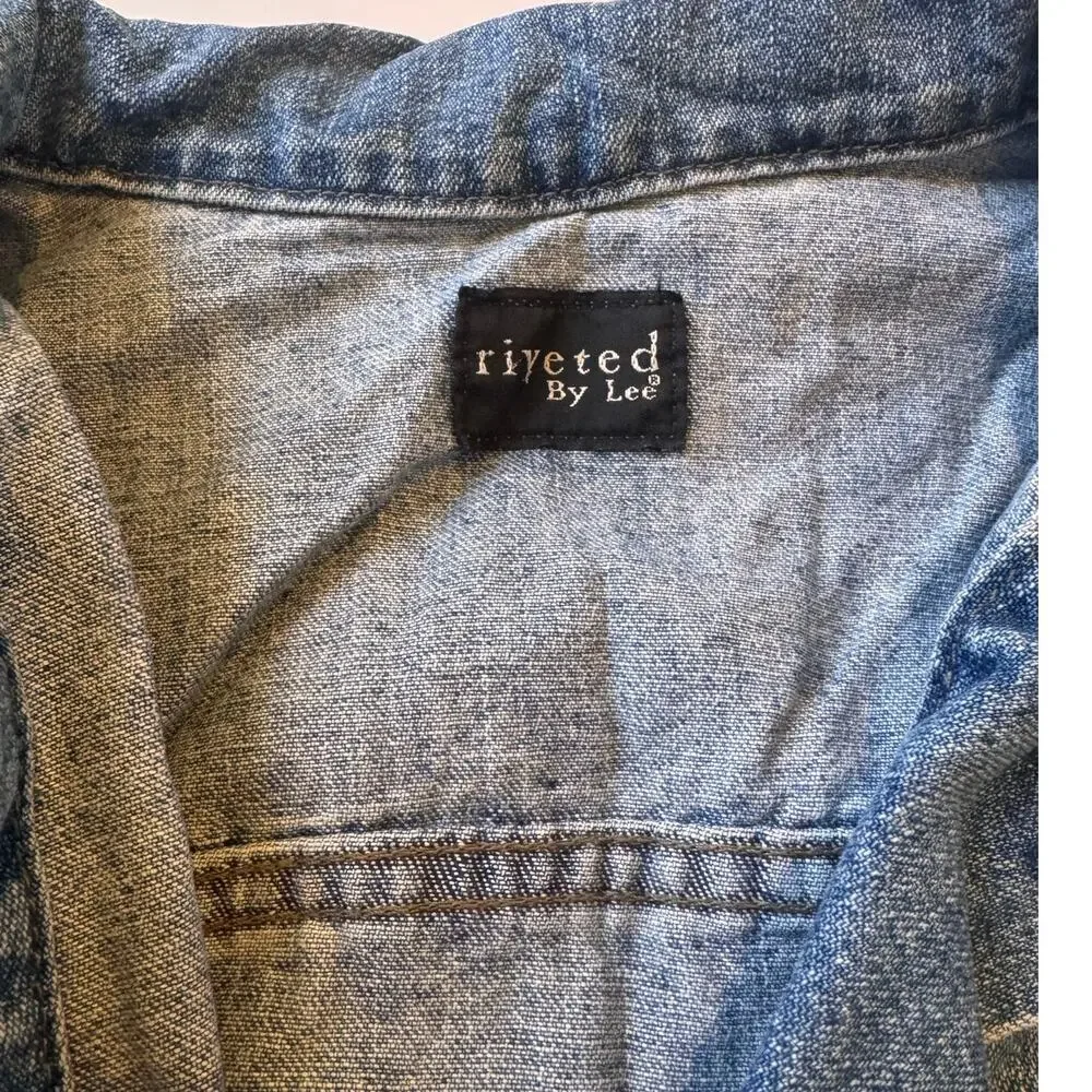 90s Vtg Riveted by Lee Medium Wash Denim Jean Jacket Men's L
